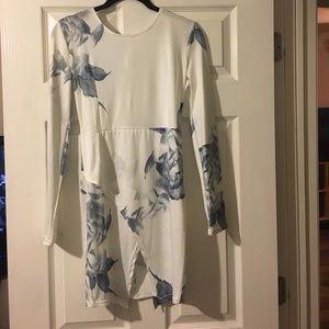 COPY - White floral long sleeve bodycon mini dress